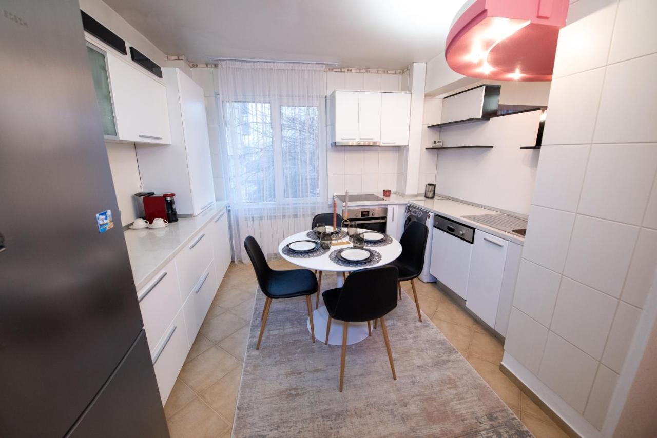 Cozy Apartment In Сучава Экстерьер фото